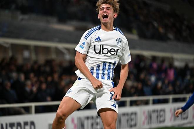 双手捂脸 双手捂脸