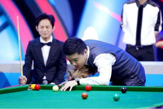 的表现为他 的表现为他