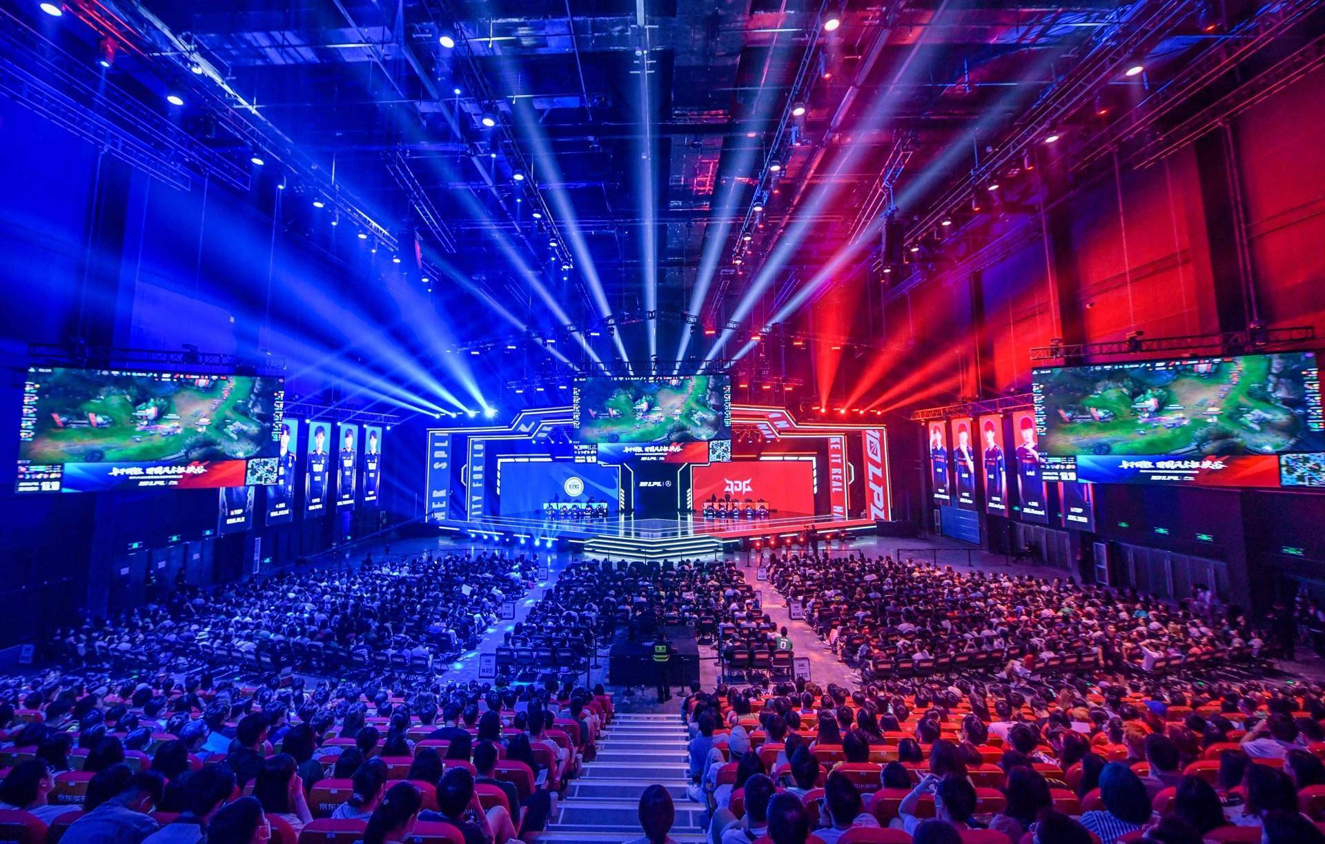 保持稳定的 保持稳定的